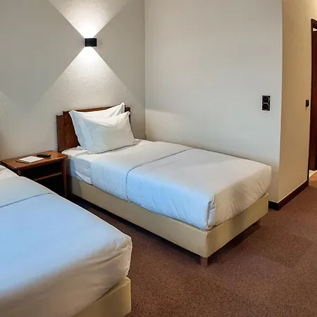Santhyago Hotel Trofa